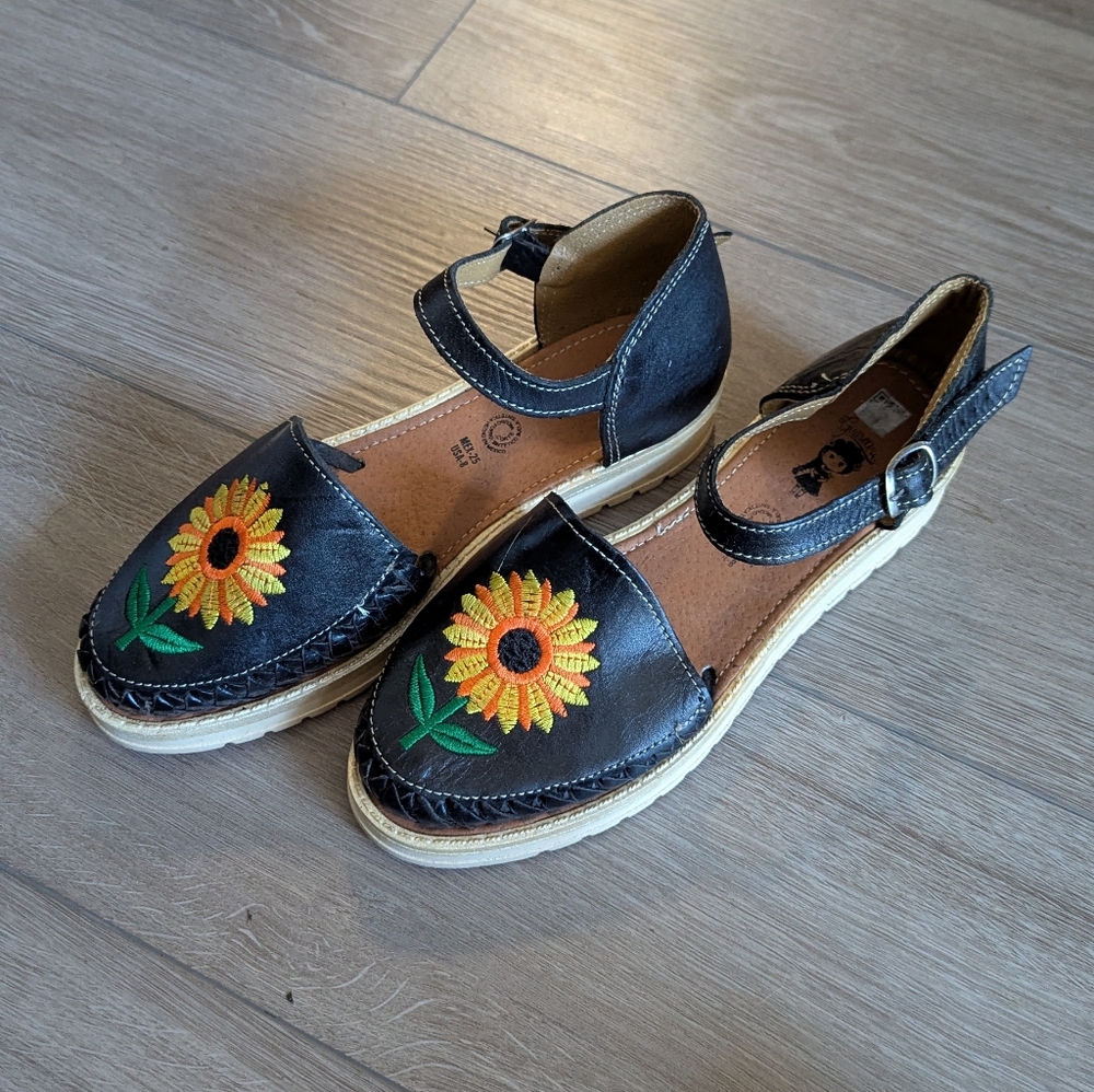 Black Embroidered Women's Shoes